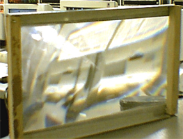 lente fresnel lamp_2.jpg (60128 bytes)