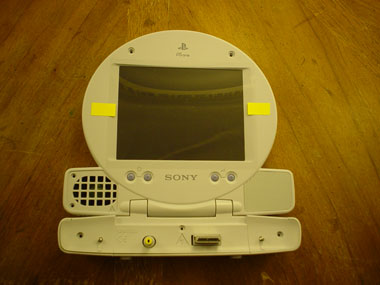 tela_psone_0.jpg (20609 bytes)